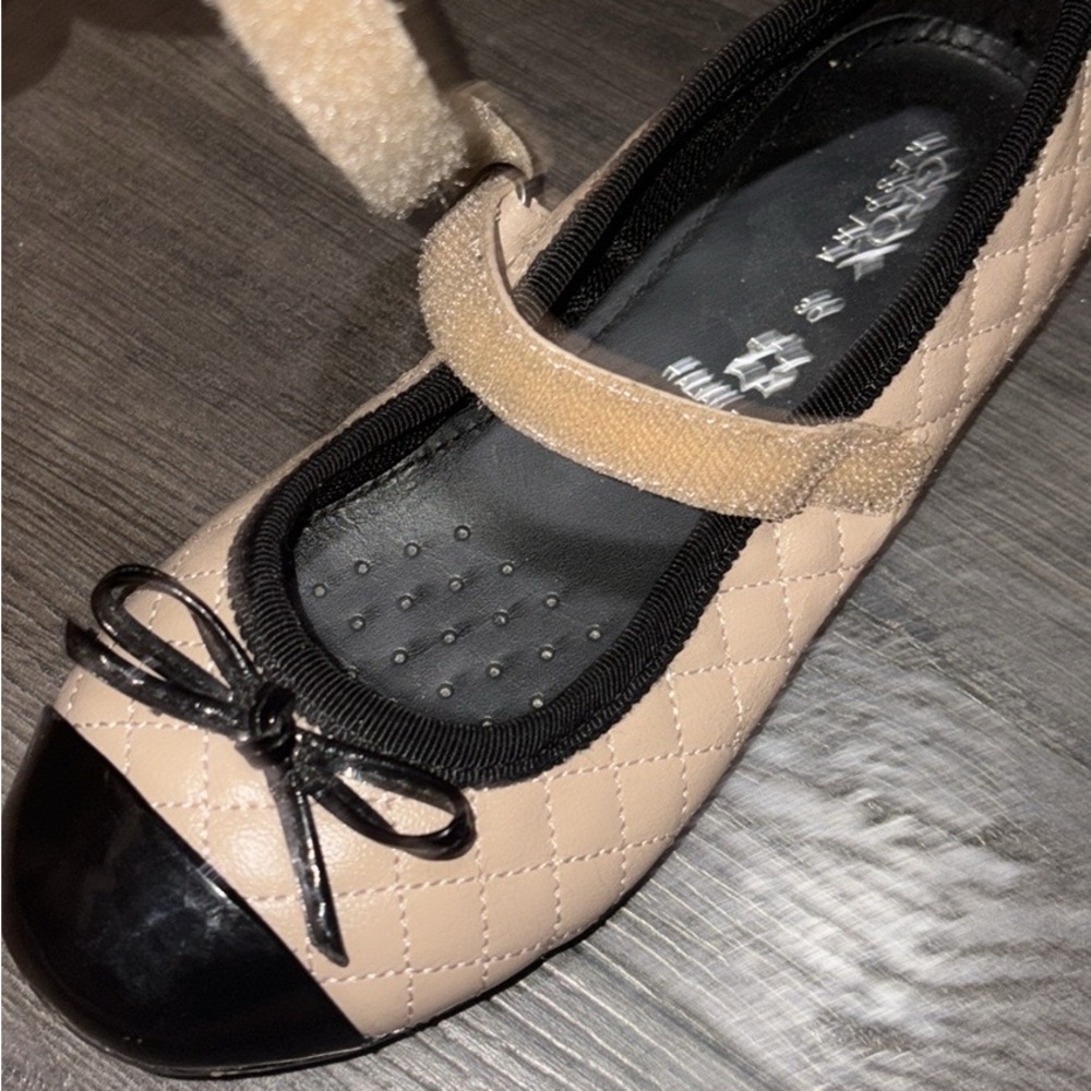 Geox Girls Pile Respira Quilted Mary Jane Flats Size 30 EU/ 12 US Tan/Black - Picture 9 of 12